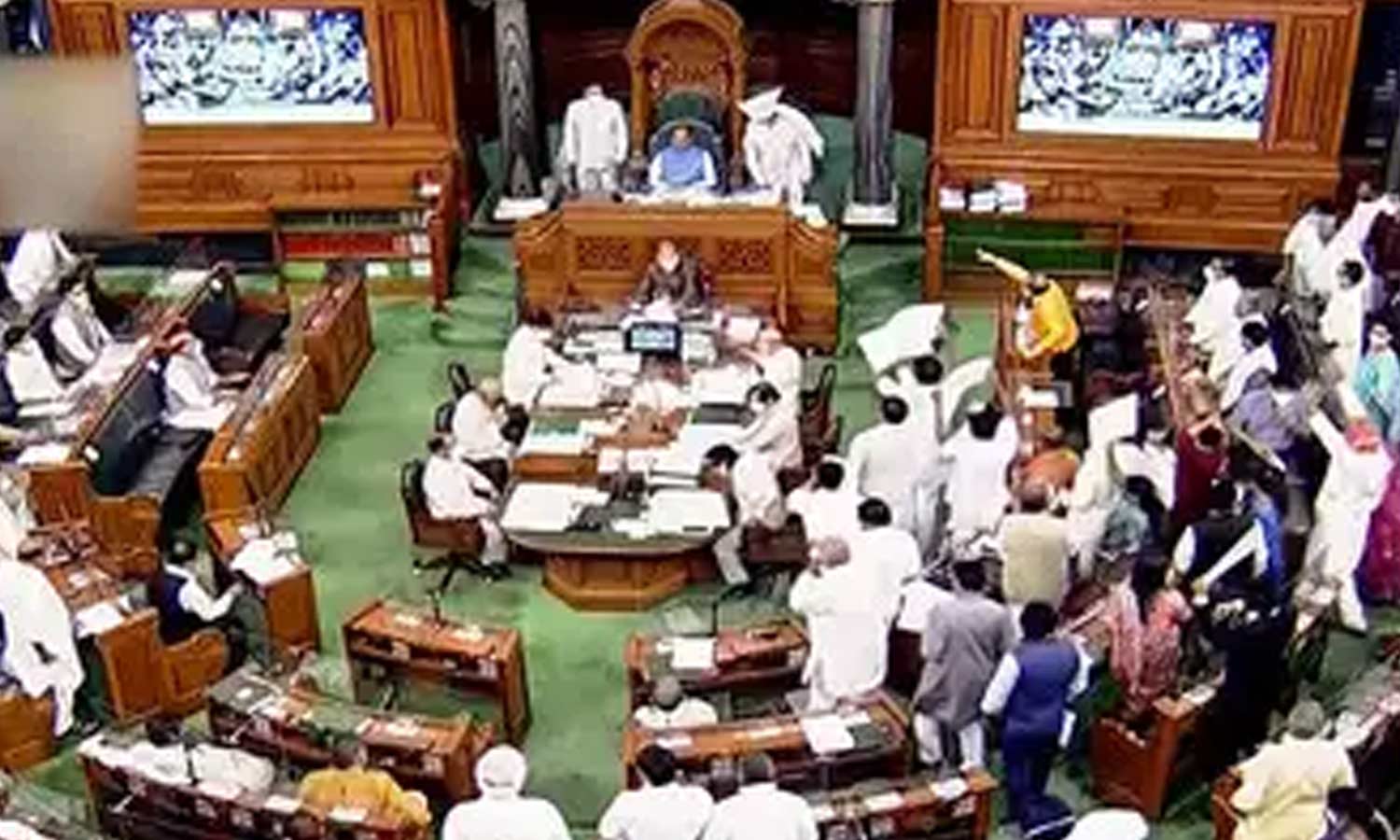 அரசியல் பரபரப்பு ஏற்படுத்திய நிலையில் பாராளுமன்ற கூட்டம் இன்றுடன் நிறைவு