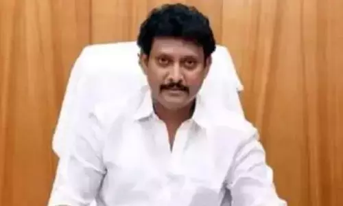 பாதிக்கப்பட்ட நாங்குநேரி மாணவனின் கல்லூரி படிப்பிற்கான முழு செலவை ஏற்கிறேன் - அமைச்சர் அன்பில் மகேஷ் பாதிக்கப்பட்ட நாங்குநேரி மாணவனின் கல்லூரி படிப்பிற்கான முழு செலவை ஏற்கிறேன் - அமைச்சர் அன்பில் மகேஷ்