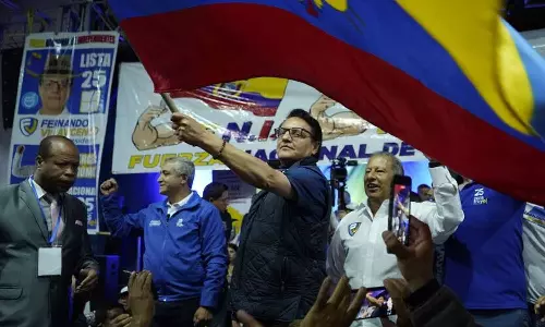 ஈக்வடார் அதிபர் வேட்பாளர் கொலை தொடர்பாக 6 வெளிநாட்டினர் கைது