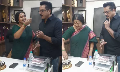 திரையுலகில் ராதிகாவின் 45 ஆண்டுகள் இடைவிடாத சாதனை.. கேக் வெட்டி கொண்டாட்டம்..