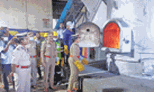 ேபாலீசாரால் பறிமுதல் செய்யப்பட்ட  577 கிலோ கஞ்சா தீயிட்டு அழிப்பு