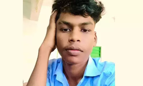 மத்தூர் அருகே விபத்து: வாகனம் மோதி பாலிடெக்னிக் கல்லூரி மாணவர் உயிரிழப்பு