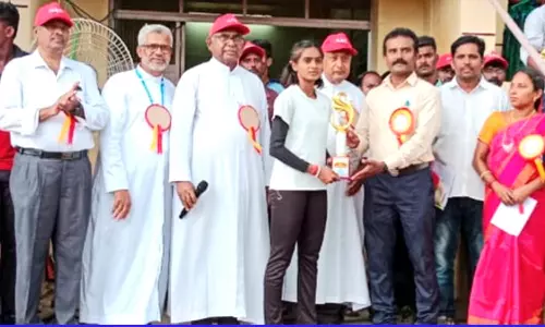 அருள் ஆனந்தர் கல்லூரியில் விளையாட்டு விழா