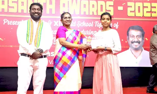 குமரி மாவட்டத்தில் 10, 12-ம் வகுப்புகளில் முதல் இடம் பிடித்த 500 மாணவ-மாணவிகளுக்கு விருதுகள்