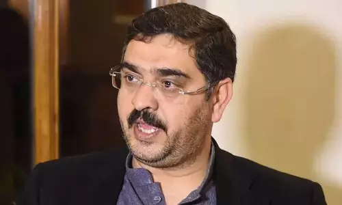 பாகிஸ்தான் நாட்டின் இடைக்கால பிரதமராக அன்வர் உல் ஹக் ககர் நியமனம்