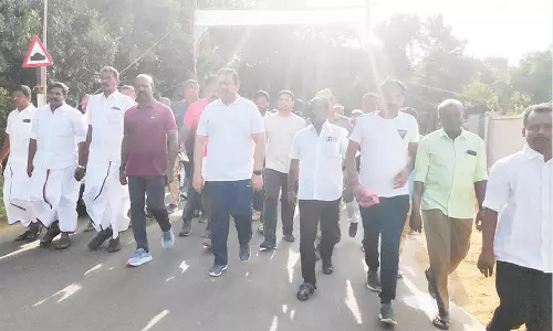 தென்காசியில் இன்று 8 கிலோ மீட்டர் தூரம் நடைபயிற்சி மேற்கொண்ட அமைச்சர் மா.சுப்பிரமணியன்