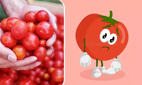 வெள்ளகோவில் வார சந்தையில் தக்காளி ரூ.50க்கு விற்பனை