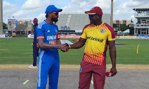 வெஸ்ட் இண்டீசுக்கு எதிரான கடைசி டி20 கிரிக்கெட்: இந்தியா பேட்டிங் தேர்வு