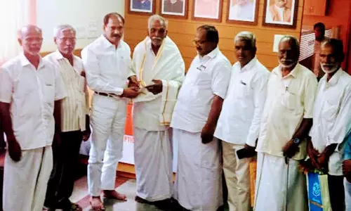 தேர்வு செய்யப்பட்ட புதிய இயக்குனர்களுக்கு பா.ஜனதா மாநில தலைவர் சாமிநாதன் பாராட்டு