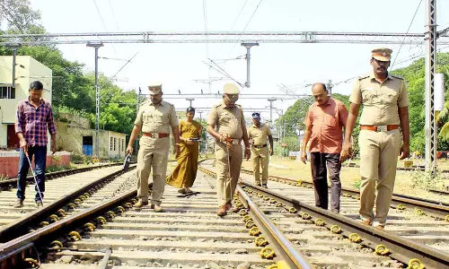நாளை சுதந்திர தின விழா கொண்டாட்டம் : போலீஸ் கட்டுப்பாட்டில் பாளை வ.உ.சி. மைதானம்