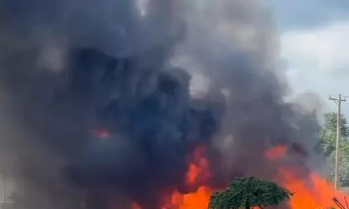 அமெரிக்காவில் வீட்டில் வெடி விபத்து- 5 பேர் கருகி பலி