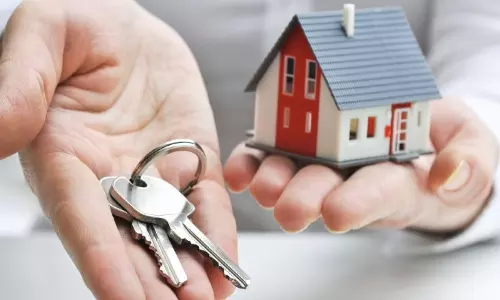 பைக் வாங்க வீட்டை பாதி விலைக்கு விற்ற மகன்.. பெற்றோர் எடுத்த முடிவு.. தீர்ப்பு என்ன ஆச்சு தெரியுமா?