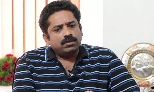 நீட் தேர்வு தேவையா என பரிசீலிக்க வேண்டுகிறேன்- சீனுராமசாமி