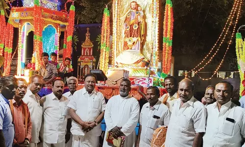 திண்டுக்கல் மேற்குமரியநாதபுரம் புனித விண்ணேற்பு அன்னை ஆலய சப்பர பவனி