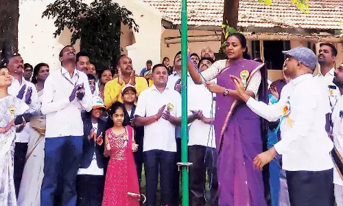 ஓசூரில் சுதந்திர தின விழா கோலாகல கொண்டாட்டம்