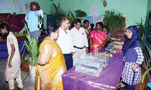 உடன்குடி பள்ளியில் அறிவியல் கண்காட்சி