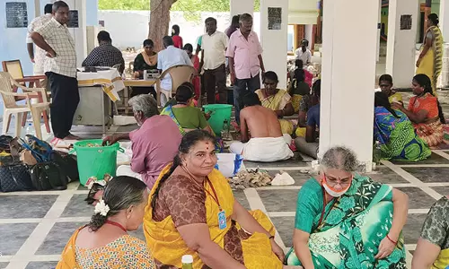 குரங்கணி முத்துமாலை அம்மன் கோவில் உண்டியல் காணிக்கை எண்ணிக்கை