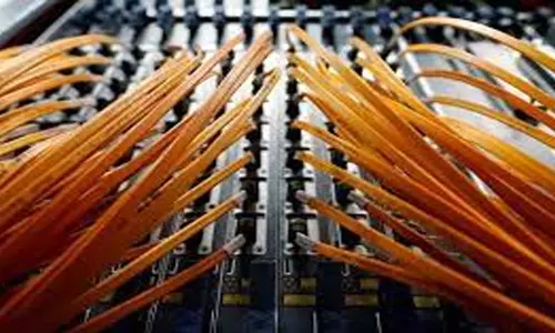 கண்ணாடி இழை கேபிள் அமைக்கும் பணியைதடை செய்தால் கடும் நடவடிக்கை எடுக்கப்படும்