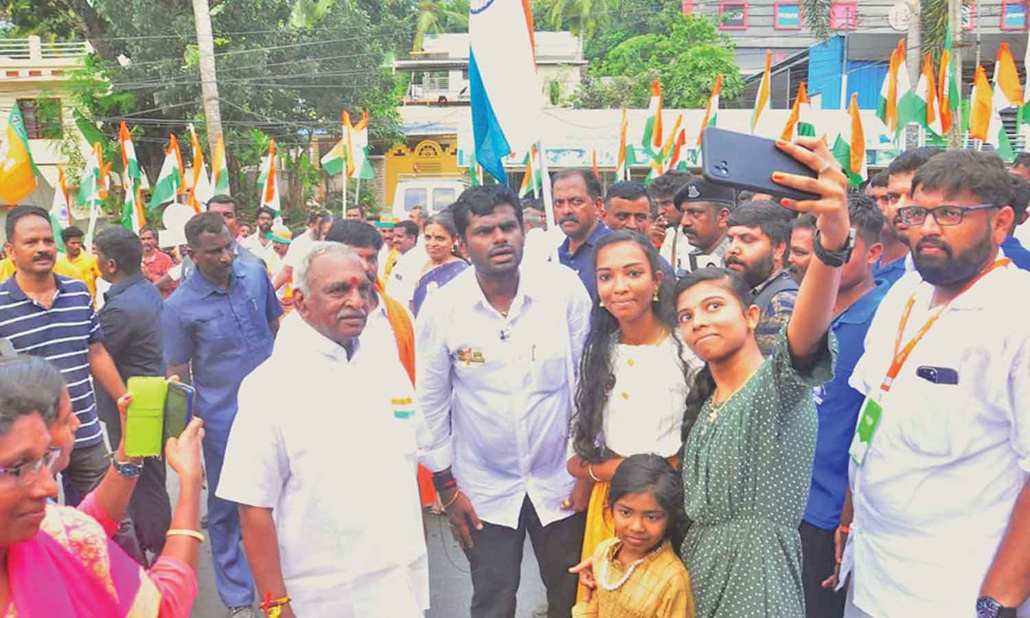 எதிர்க்கட்சி தலைவர் போல் மு.க.ஸ்டாலின் செயல்படுகிறார்: அண்ணாமலை குற்றச்சாட்டு