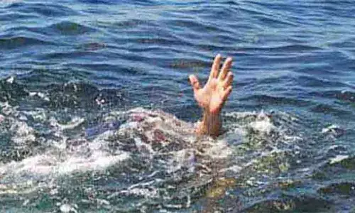 கொல்லிமலையில் ஆற்றில் குளிக்க சென்ற தொழிலாளி நீரில் மூழ்கி பலி