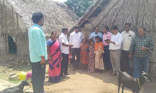 மயிலம் ஒன்றியத்தில் பள்ளி செல்லா குழந்தைகள் கணக்கெடுப்பு விழிப்புணர்வு முகாம்