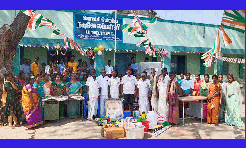 பள்ளிக்கு கல்வி சீர்வரிசை