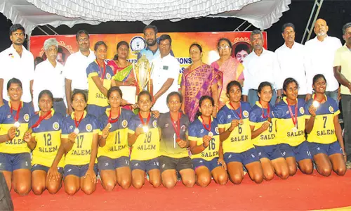 மாநில கைப்பந்து போட்டியில்சேலம் பெண்கள் அணி சாம்பியன்