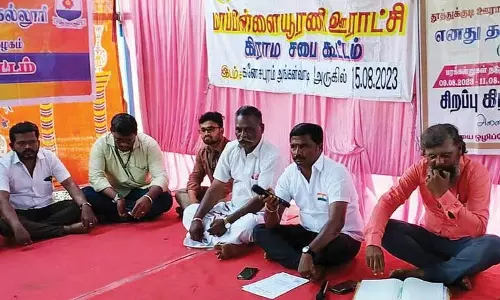 தமிழ்நாடு குடிசை மாற்று வாரியம் சார்பில் கட்டப்படும் 526 புதிய வீடுகளை மாப்பிள்ளையூரணி ஊராட்சி மக்களுக்கு ஒதுக்க வேண்டும் - கிராமசபை கூட்டத்தில் தீர்மானம்