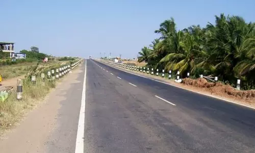 அந்தியூரில் போக்குவரத்து நெரிசலை சரி செய்ய புறவழி சாலை அமைக்க வேண்டும்