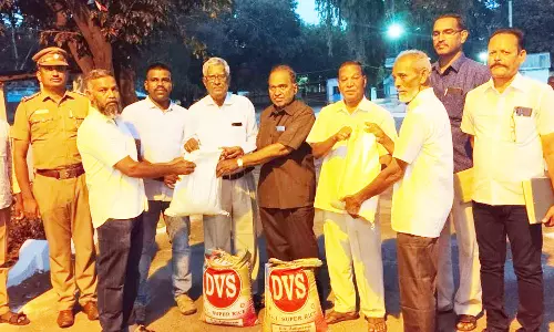 சுதந்திர தினத்தையொட்டி கைதிகள் 2 பேர் விடுதலை