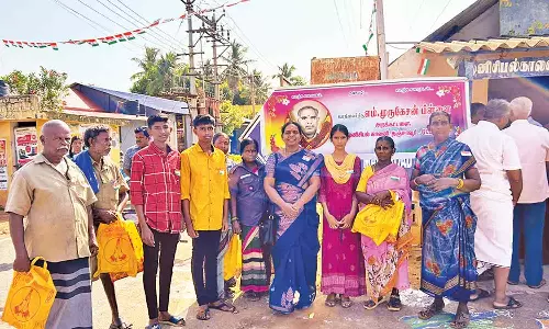 சுகாதார பணியாளர்களுக்கு உபகரணங்கள் வழங்கல்