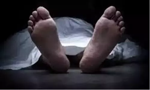 கோவையில் வீட்டிற்குள் அழுகிய நிலையில் பிணமாக கிடந்த தொழிலாளி