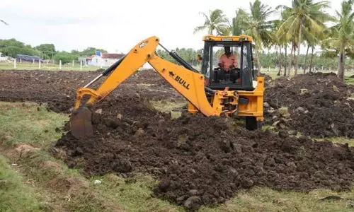 விளைநிலங்களை வளமாக்க திருமூர்த்தி அணையில் கூடுதலாக வண்டல் மண் எடுத்துக்கொள்ள அனுமதி
