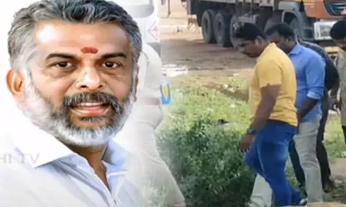 திருவள்ளூர் அம்மா பேரவை இணை செயலாளர் வெட்டி படுகொலை