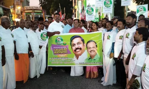 ஆரல்வாய்மொழியில் அ.தி.மு.க.வினர் பேரணி