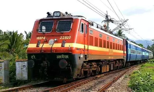 ஹவுரா, புவனேசுவர் செல்லும் ரெயில்கள் ரத்து