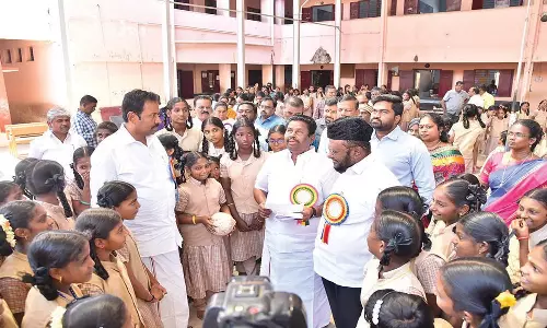 நெல்லை கலெக்டர் அலுவலக வளாகத்தில் அனைத்து  துறைகளுக்கும் விரைவில் கட்டிடம் - மதிப்பீட்டு குழுவினர் தகவல்