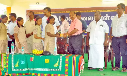 அரசு பள்ளியில் ஐம்பெரும் விழா