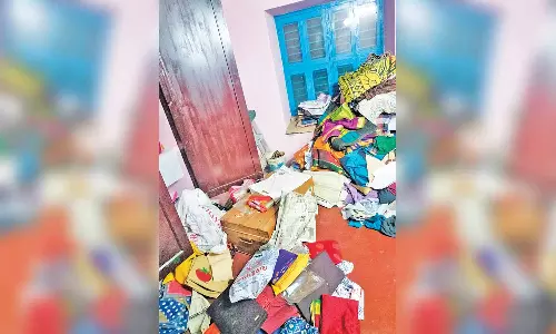 வீட்டின் பூட்டை உடைத்து 15 பவுன் நகை கொள்ளை