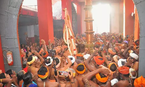 சாமிதோப்பு அய்யா வைகுண்ட சுவாமி தலைமைப்பதியில் ஆவணி திருவிழா- கொடியேற்றத்துடன் இன்று தொடங்கியது