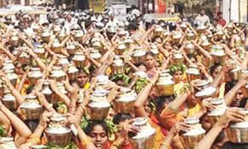 குளிர்ந்த மலை முனியப்பசாமி கோவிலில் 2008 பால்குட அபிஷேகம்