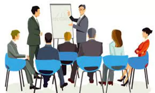 ஆசிரியர்களுக்கு புத்தாக்க பயிற்சி