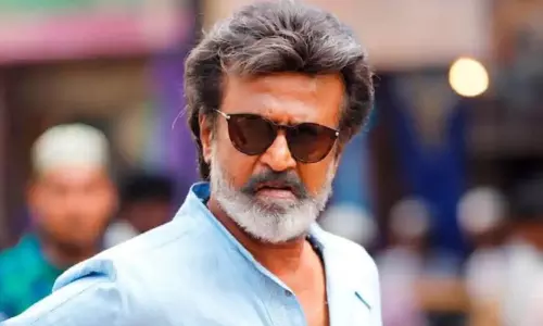 தொடர்ந்து துறவிகளை சந்திக்கும் ரஜினி