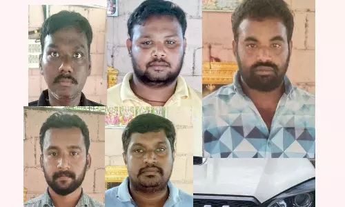 புதையல் எடுத்து தருவதாக கூறி ரூ.35 லட்சம் மோசடி-  திருப்பூர் வாலிபரை காரில் கடத்திய 5 பேர் கும்பல் கைது