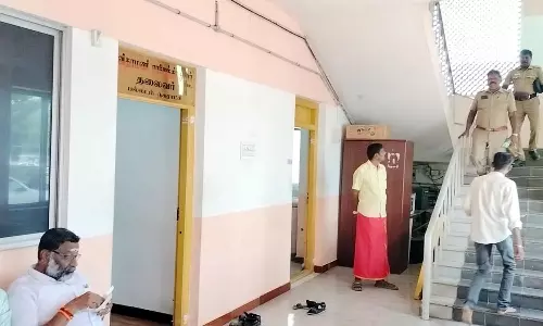 நகராட்சி கூட்டத்தில் 10 கவுன்சிலர்கள் எதிர்ப்பால் தீர்மானங்கள் ரத்து