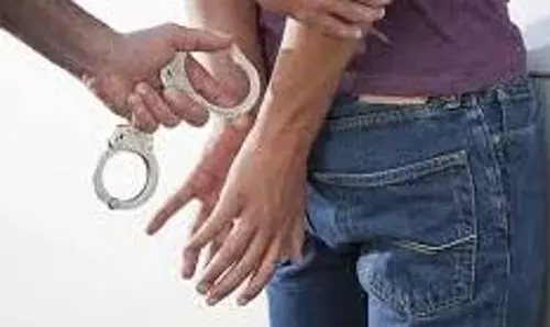 பிக்பாக்கெட் அடித்த சிறுவன் கைது