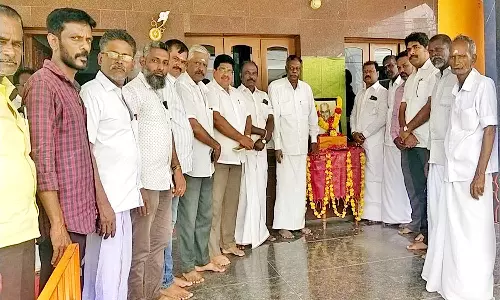 இன்று பிறந்த நாளையொட்டி ஜி.கே.மூப்பனார் உருவப்படத்துக்கு மரியாதை