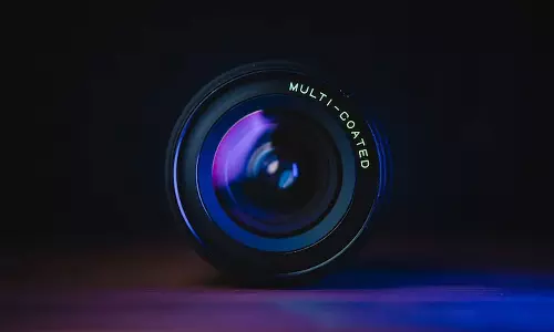 440MP கேமரா உருவாக்கும் சாம்சங்.. நம்பர் விளையாட்டு இப்போதைக்கு முடியாது போலயே..!