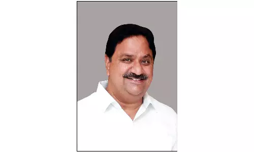 நீட் தேர்வை ரத்து செய்ய கோரி உண்ணாவிரத போராட்டம்