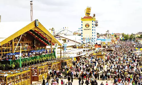 ஜெர்மனியில் விசித்திர பியர் திருவிழா
